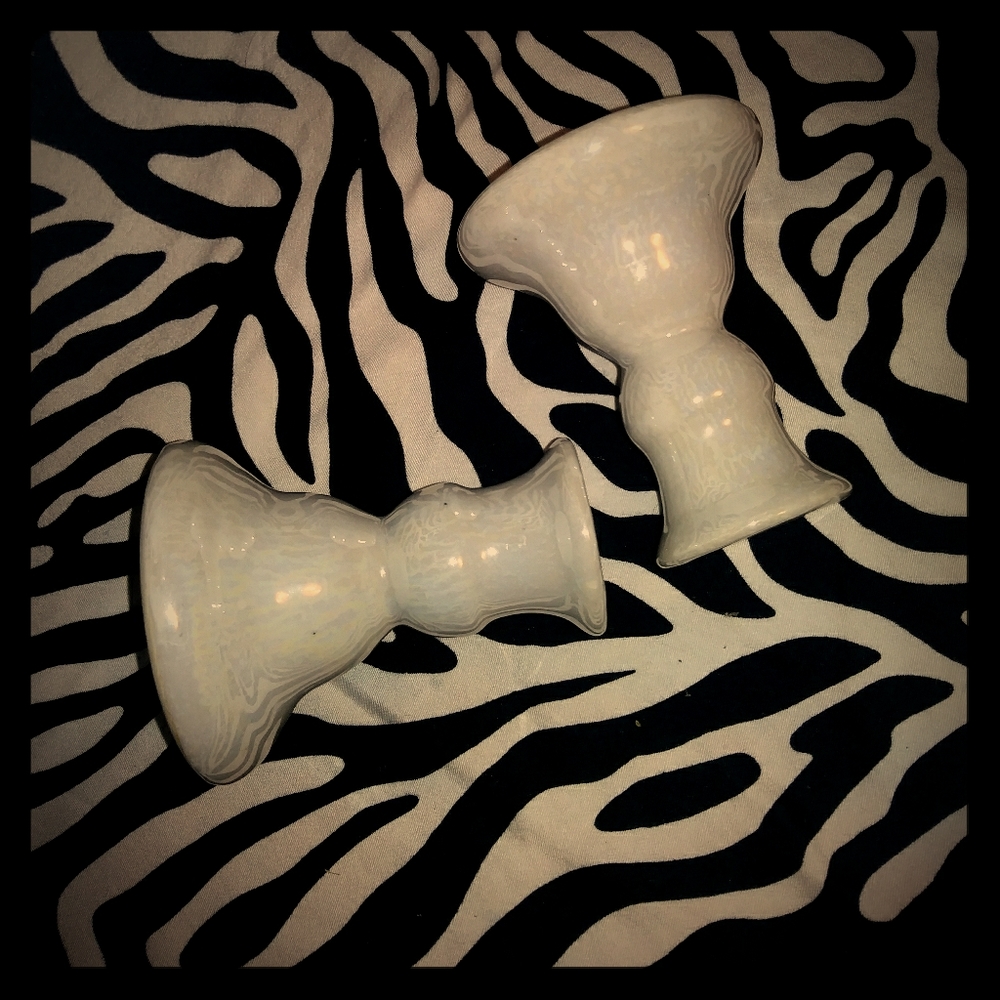 VTG Fabrique En Chine 2 Candle Holder Set
